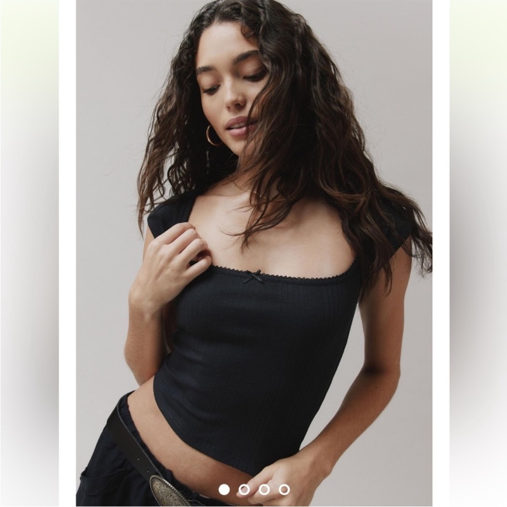 NWOT! Urban Outfitters BDG Callie Short Sleeve Baby Tee